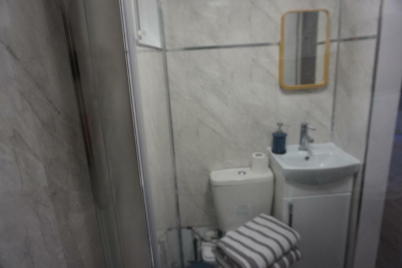 Rjo Serviced Accommodation Purfleet Eksteriør billede